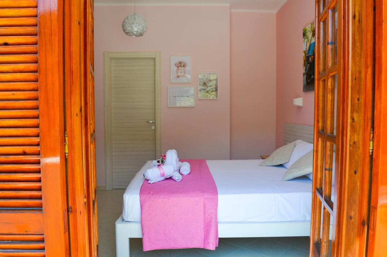 Le Twins -Bed And Breakfast トロペーア エクステリア 写真